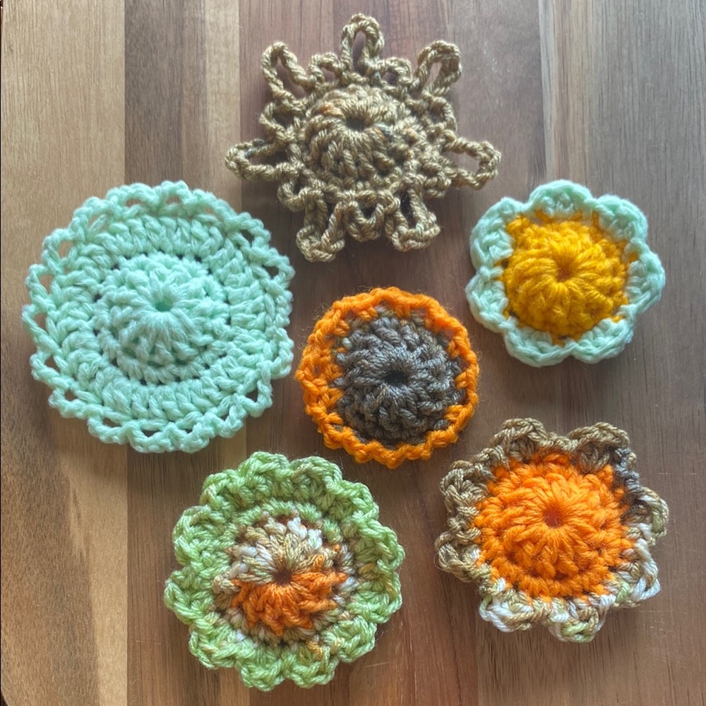 Handcrafted Crochet Flower Set - Multicolor